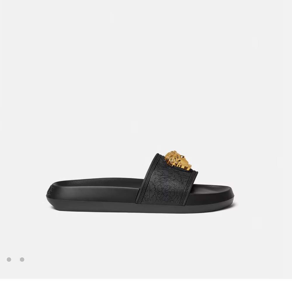 NIB Versace Slides size 39, Retails $495